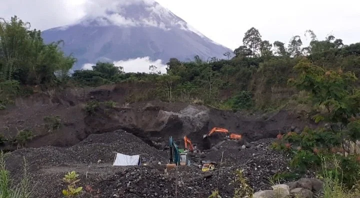 Jejak Luka Karena Tambang di Desa Keningar