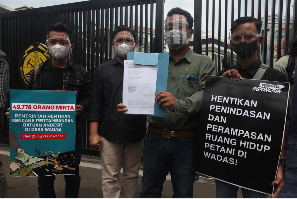 Aksi Warga Wadas Datangi Kantor ESDM, Menentang Surat Persetujuan Pertambangan oleh Dirjen Minerba